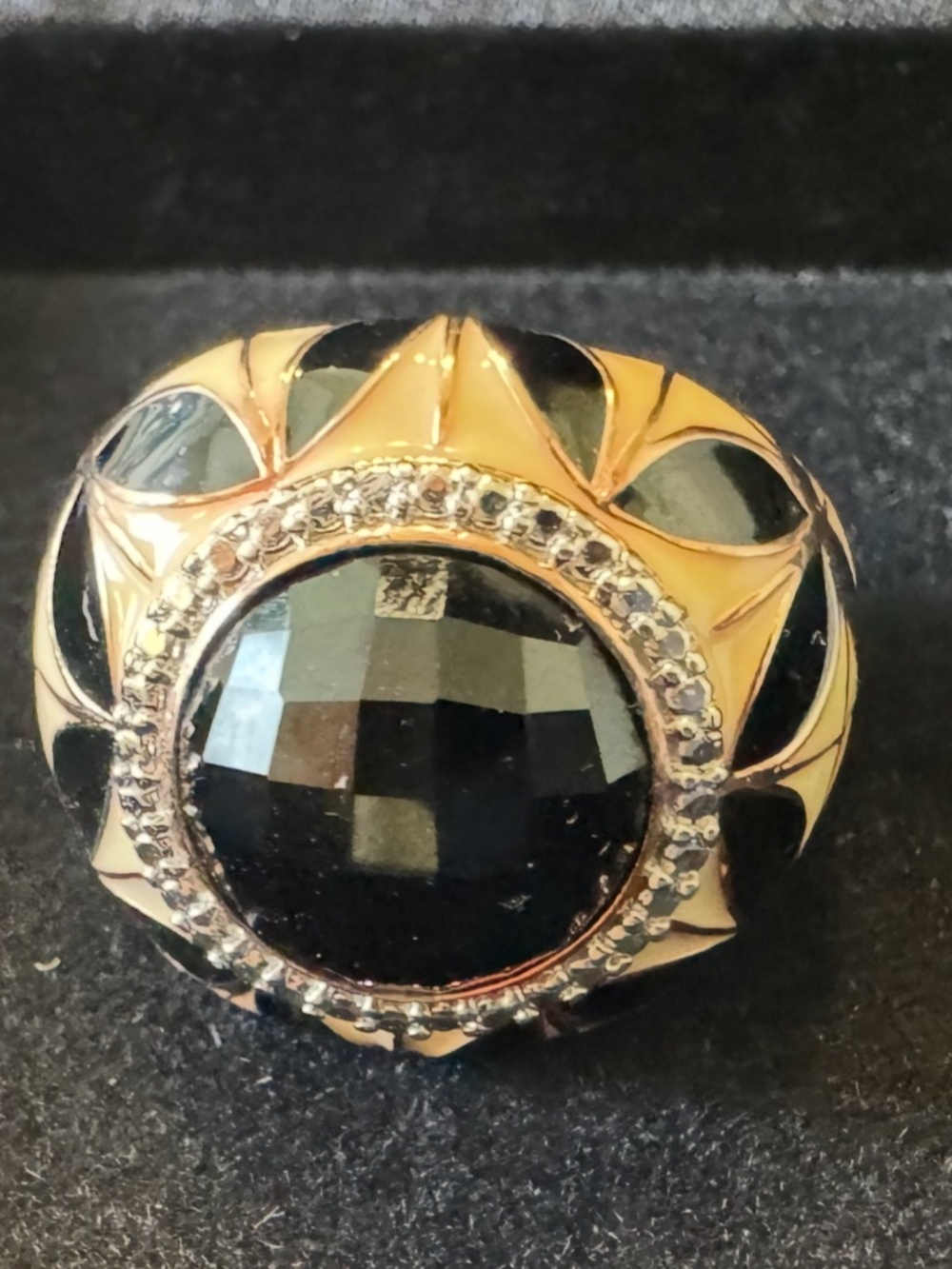 NWOT,VINTAGE STATEMENT BLACK ONYX AND ENAMELS,SIZE 8,